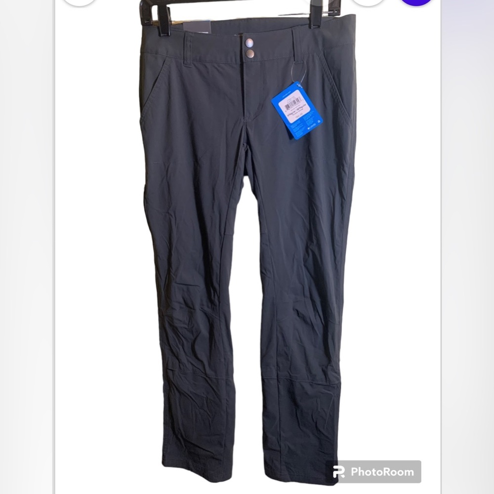 Columbia women’s Omni shield protect Saturday trail pants in size 6